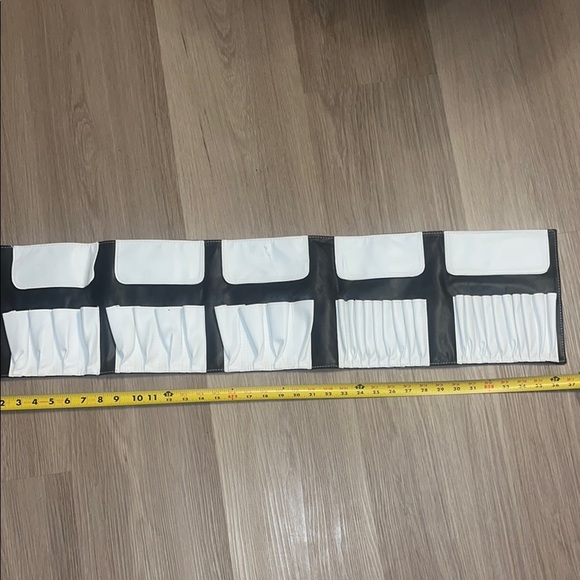 Makeup Brushes Organizer Black and White Tool Organizer (READ DESCRIPTION) - Picture 1 of 10